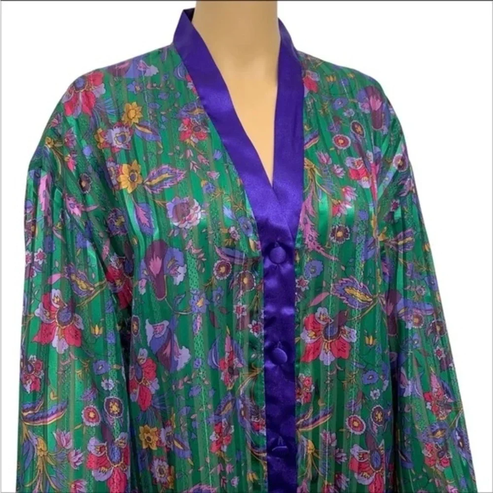 Victoria Secret Vintage Gold Label Purple Floral Paisley Night Shirt sz M/L